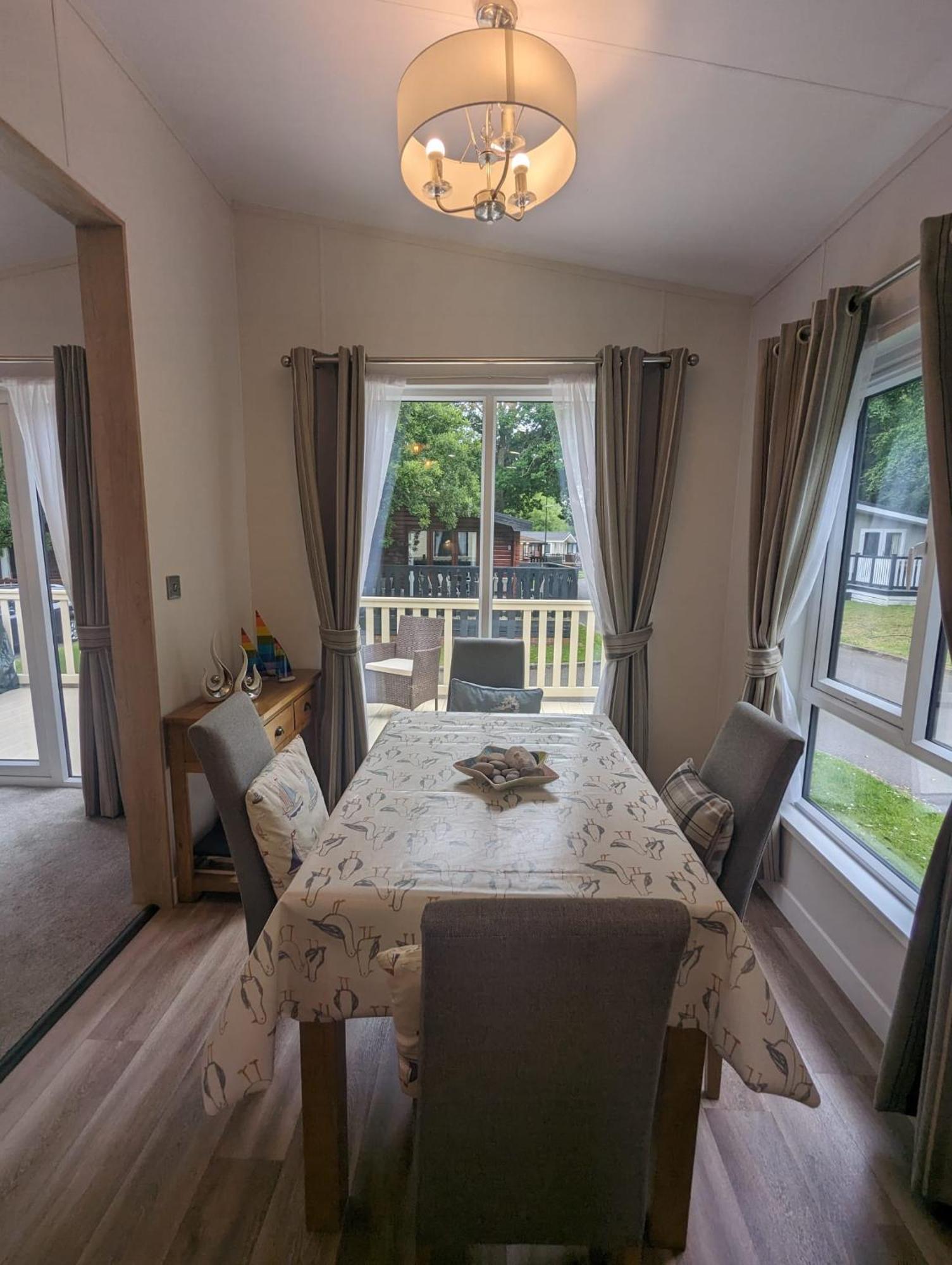 Luxury Stunning Sensation Lodge On 5 Star Shorefield Country Park New Forest Entertainment And Leisure Passes Included Milford on Sea Esterno foto