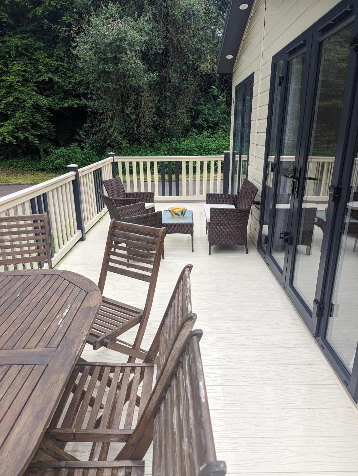Luxury Stunning Sensation Lodge On 5 Star Shorefield Country Park New Forest Entertainment And Leisure Passes Included Milford on Sea Esterno foto